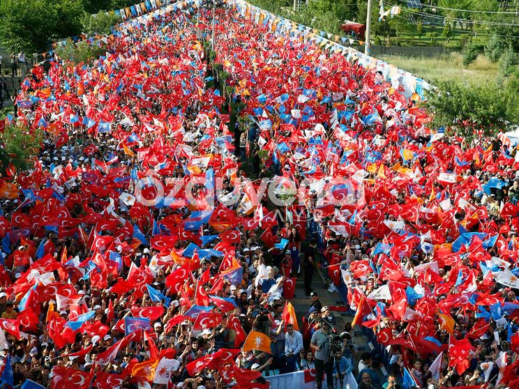 Parti Bayrağı Sipariş, Satış