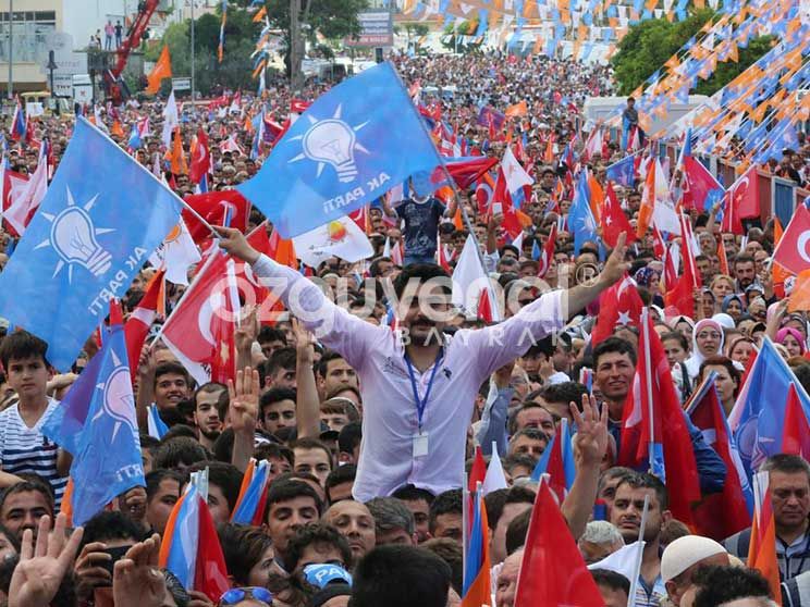 Ak Parti Miting Bayrağı